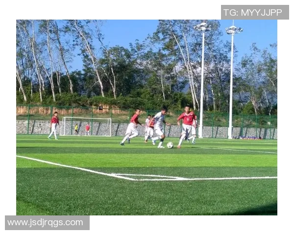 足球明星奈曼的职业生涯与成就全面解析及个人生活简介 足球明星奈曼的职业生涯与成就全面解析及个人生活简介